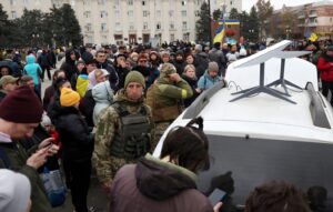 Elon Musk Commanded the Cessation of the Starlink Satellite Service as Ukraine Reclaimed Territory from Russia
